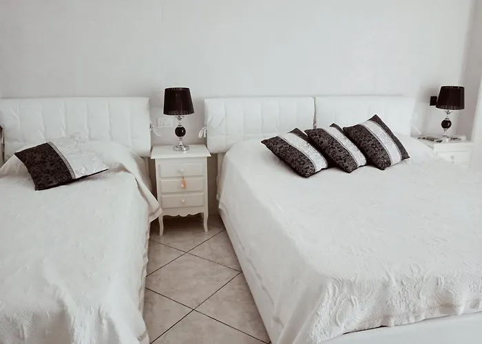Stella Marina Bed & Breakfast 4*